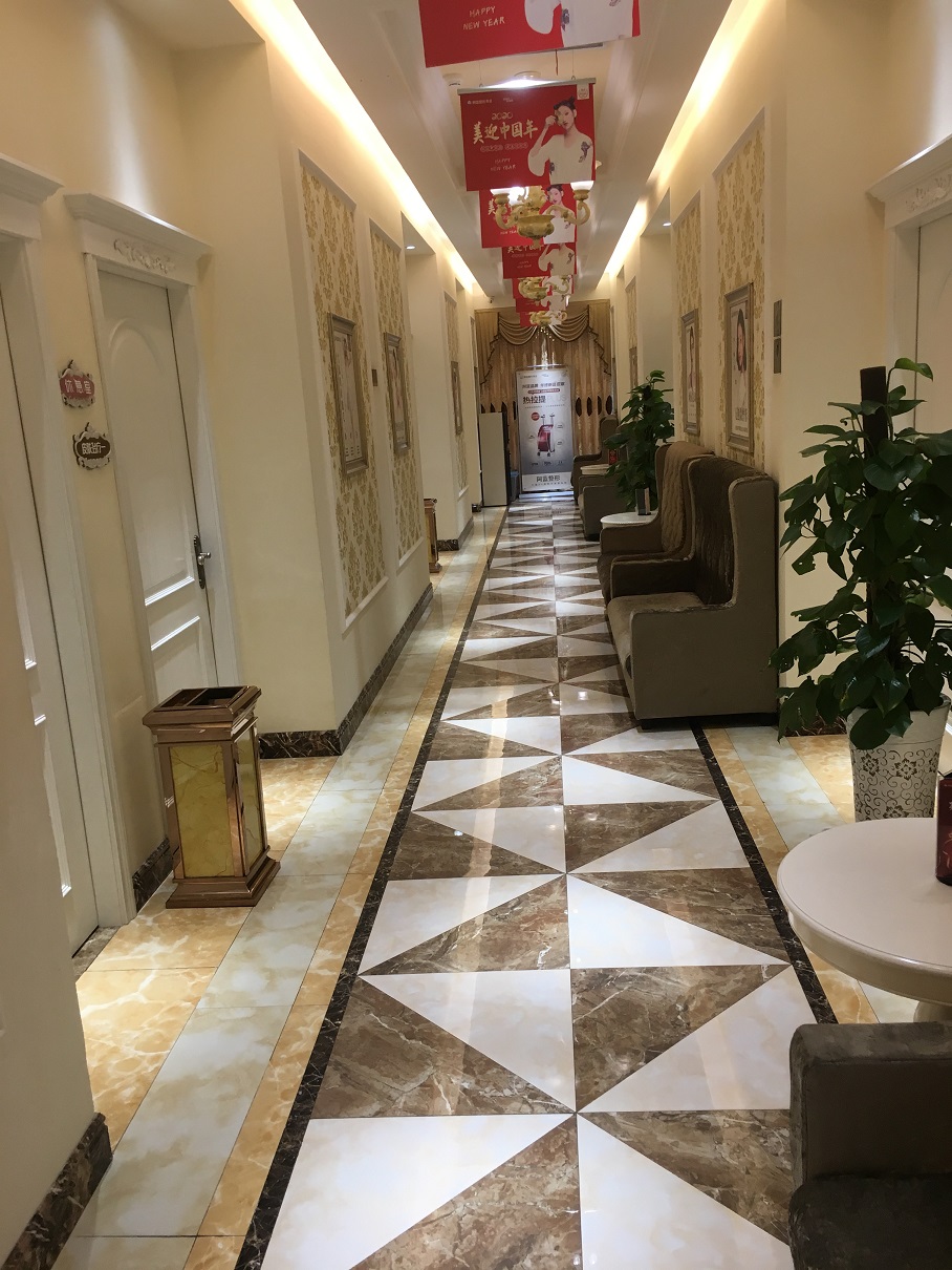 10月30日至10月31日網(wǎng)絡(luò)拍賣(mài)人民中路、人民南路、陳壽路、金泉路、延安路、李渡、西興等一批商業(yè)房和住宅